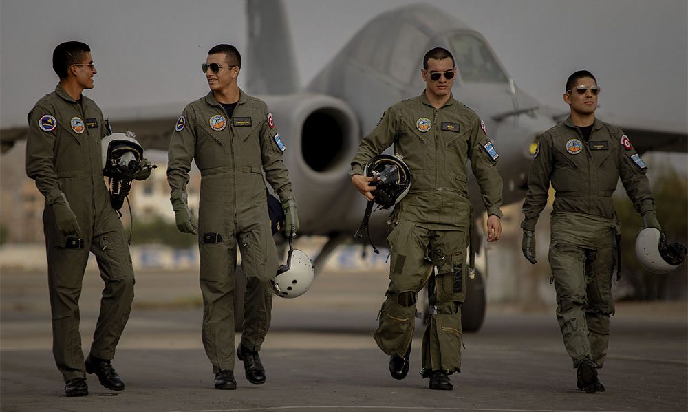 Fuerza Aérea del Perú requisitos para ser oficiales